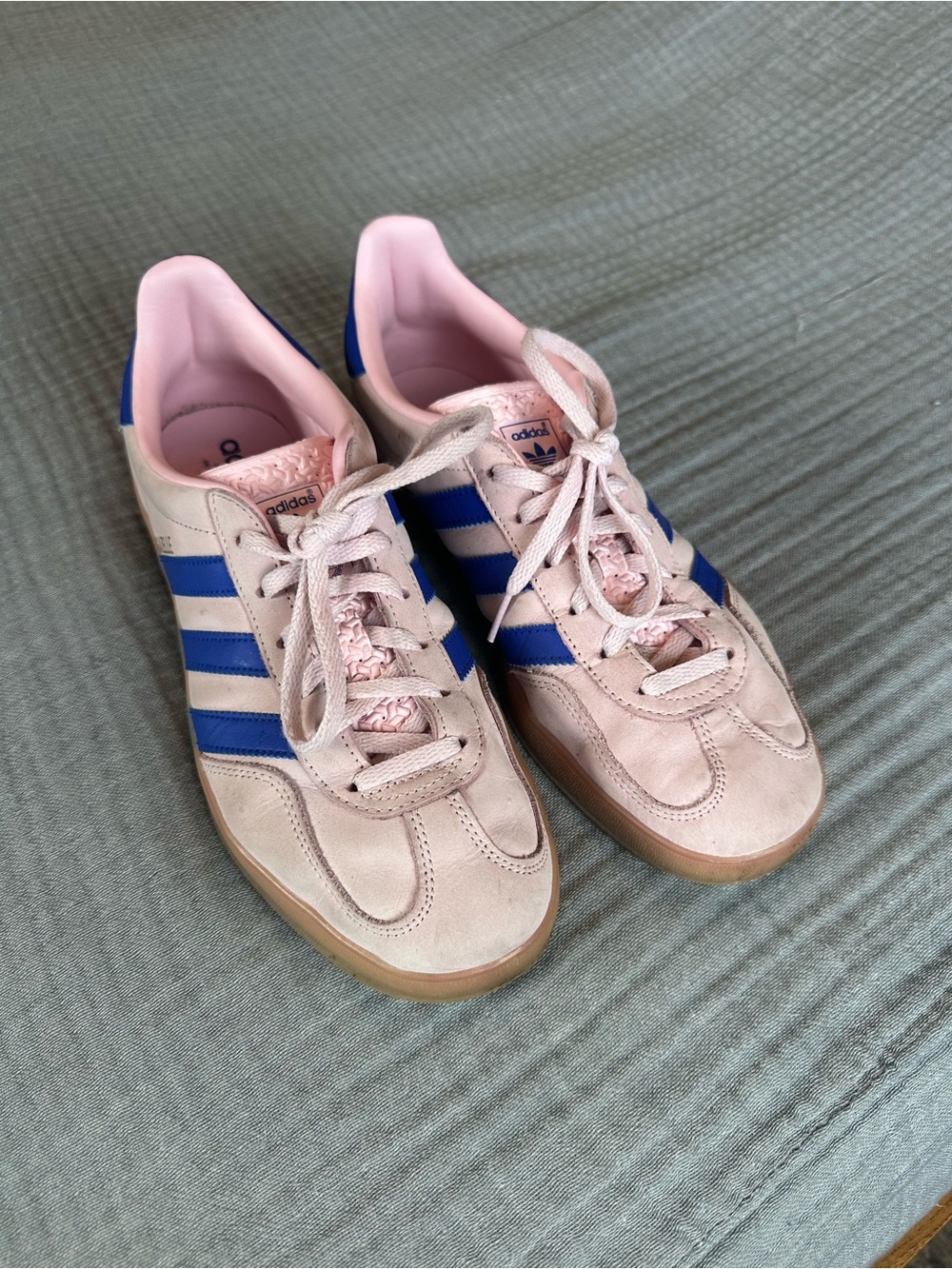 Adidas Women's Pink & Blue Gazelle Samba Style Sneakers 9